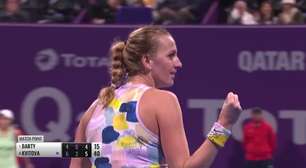 TÊNIS: WTA Doha: Kvitova vence Barty (6-4, 2-6, 6-4)