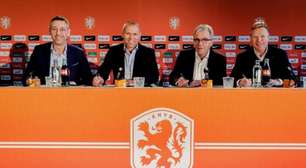 Técnico da Holanda revela que recebeu proposta do Barcelona