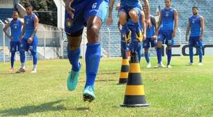Jogadores do São Caetano denunciam clube por atraso de pagamentos