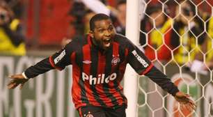 Atacante uruguaio ex-Athletico-PR é achado morto em casa