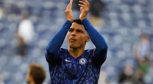 Thiago Silva se machuca e pode desfalcar Chelsea no Inglês