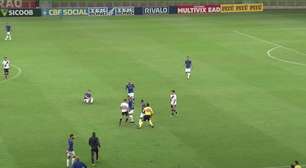 SÉRIE B: Expulsos! Paulo (Cruzeiro) e Bruno Gomes (Vasco) levam vermelho após confusão