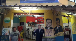 Fã faz bar temático de Silvio Santos e cai nas graças da web