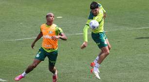 Gustavo Gómez reforça o treino do Palmeiras com foco no Fla