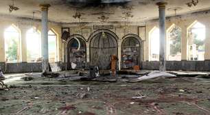 Ataque a mesquita no Afeganistão deixa ao menos 100 mortos