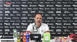 VITÓRIA: Wagner Lopes expõe conversa no treino com David e Manoel e explica escolha pela titularidade: "David foi muito feliz nos gols e nas movimentações"