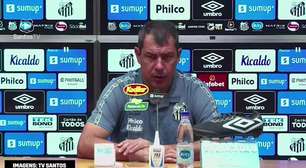 SANTOS: Carille enaltece postura e vontade de ganhar dos jogadores após vitória sobre o RB Bragantino: "não posso reclamar"