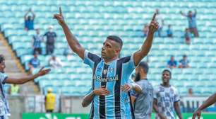 Grêmio estreia titulares e vence com gol de Diego Souza