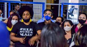 Fundação de Barueri exige kit escolar de R$ 2.500 e causa protesto na cidade