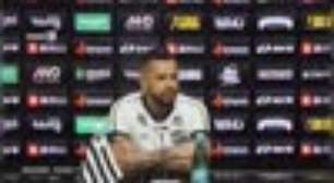Após dez anos no futebol ucraniano, Dentinho retorna ao Brasil e lamenta guerra no país: "Eles não merecem isso"