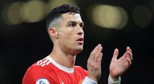 Treinador do Manchester United quer manter Cristiano Ronaldo para a próxima temporada: 'É um gigante'