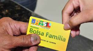 Deputados pedem ao TCU para barrar troca de cartões do Bolsa Família pelos do Auxílio Brasil