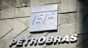 Políticos criticam Bolsonaro por troca no comando da Petrobras