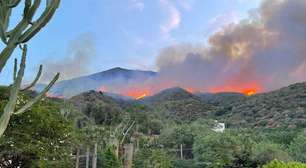Incêndio devasta ilha de Stromboli, no sul da Itália
