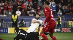 Jornal espanhol corneta arbitragem após gol anulado de Benzema