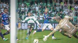Zé Hugo relembra trajetória após primeiro gol pelo Coritiba