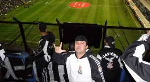 O atestado de milhões! Há 10 anos, torcedor 'abandonava' trabalho para ver o Corinthians na Bombonera