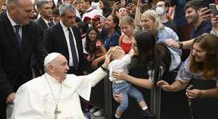 Papa diz que busca pela eterna juventude é 'delirante'