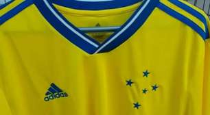 Imagem de nova camisa amarela do Cruzeiro vaza; uniforme será lançado nesta quinta