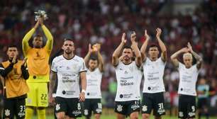 ANÁLISE: Corinthians 'cai de pé' na Libertadores, mas precisa de nova identidade para salvar temporada