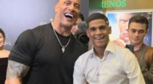 VÍDEO: Luva de Pedreiro se encontra com The Rock, ator e ex-lutador
