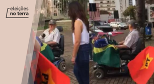 Idoso em cadeira de rodas motorizada tenta atropelar eleitores do PT