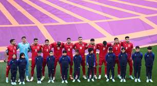 Jogadores do Irã optam por não cantar hino nacional na Copa do Mundo