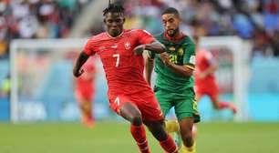 Jogador nascido em Camarões é algoz do país africano em estreia na Copa