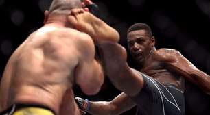 UFC 283: Glover Teixeira é derrotado por Jamahal Hill e anuncia aposentadoria