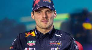 Verstappen instala simulador em avião particular. Red Bull defende: "Nunca fez mal"