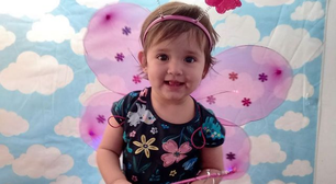 Mãe sabia que filha de 2 anos já estava morta e a levou à UPA apenas horas depois, diz polícia