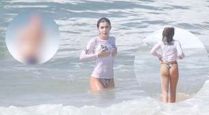 Acompanhada e de biquíni, Jade Picon joga futevôlei e mergulha no mar em 1º dia de praia após carnaval. Fotos!
