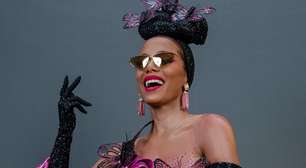 Anitta se veste de Carmen Miranda e homenageia cantora em seu bloco: 'Tinha que fechar o carnaval com ela'