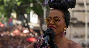 Anitta revela atração internacional e divide palco com cantor americano em bloco no RJ