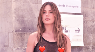 Isis Valverde 'paga peitinho' em blusa 100% transparente durante desfile da Dior na Semana de Moda de Paris. Fotos!