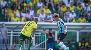 Bitello lamenta chances perdidas pelo Grêmio e projeta semana antes do jogo da volta contra o Ypiranga