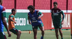 Marcelo treina com o elenco em preparação para estreia no Fluminense