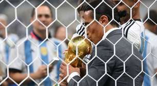 Copa do Mundo: Fifa investigará 'acesso indevido' de Salt Bae, chef do 'bife de ouro', ao campo da final