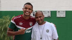 David Braz treina com elenco do Fluminense antes de decisão do Carioca