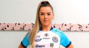 Atleta é desligada de time por criar conteúdo adulto e denuncia hipocrisia no esporte