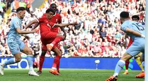 Firmino marca em sua despedida de Anfield, mas Liverpool empata com Aston Villa