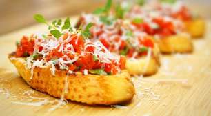 Bruschetta italiana fácil e rápida de fazer para você servir naquele momento especial em casa