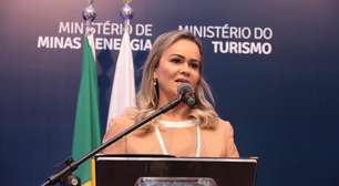 Bancada do União Brasil espera que Lula troque ministra do Turismo até semana que vem