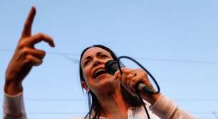 Venezuela proíbe candidata líder da oposição a ocupar cargos públicos