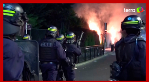 França registra terceira noite de protestos após polícia matar adolescente; 875 foram presos