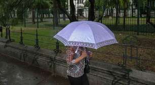 Chegada de ciclone leva chuva para o litoral de SP, alerta Defesa Civil