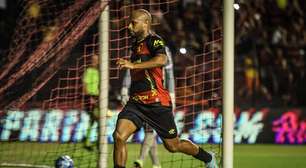 Sport supera CRB na Ilha do Retiro e dorme na liderança da Série B
