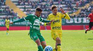 Com gol no final, Mirassol bate Chapecoense e cola no G4 da Série B