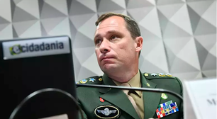 Mauro Cid está sem advogado; como fica estratégia do ex-faz-tudo de Bolsonaro?