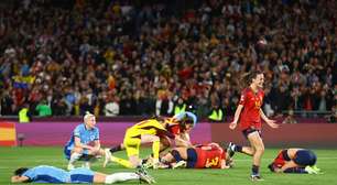 Jogadoras da Espanha ignoram treinador em comemoração do título da Copa do Mundo